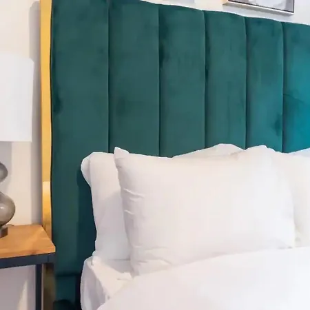 Cozy 3br In Hudson Yard * New York