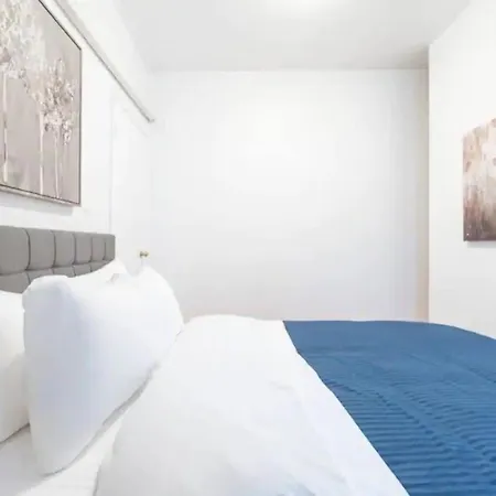 Cozy 3br In Hudson Yard Apartment