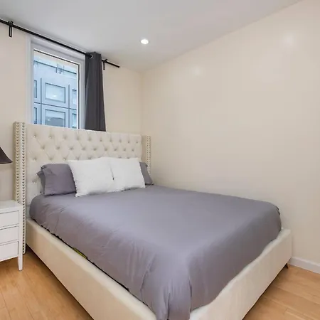 Apartment Luxury Sutton Place Duplex 3br 3bth New York