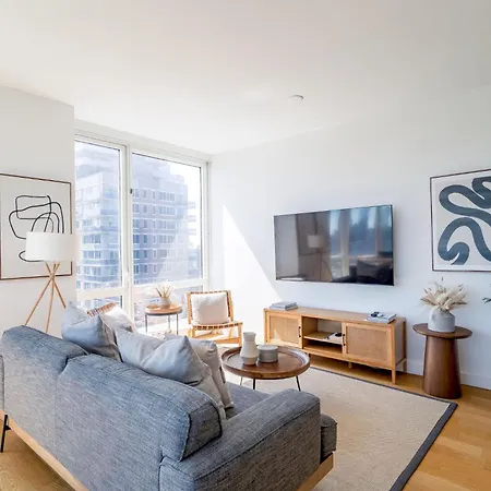 Stunning Luxe 1bd 1bath *