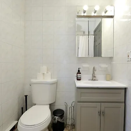 Apartment Monthly Nyc Rentals- Newly Designed 3 Bedroom Unit New York