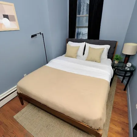 Monthly Nyc Rentals- Newly Designed 3 Bedroom Unit Apartment New York