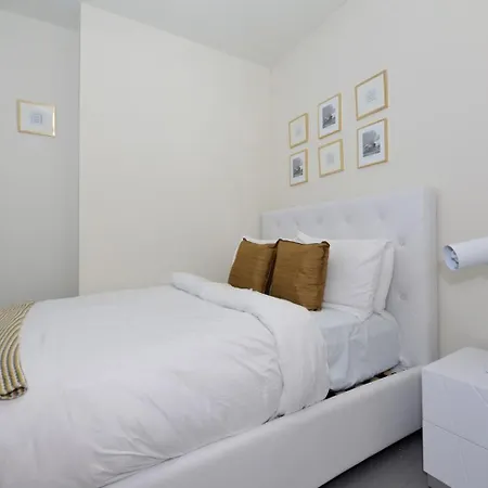 Apartment Monthly Nyc - Beautiful 3 Bedroom *