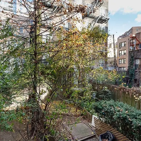 Gramercy Park Apartments