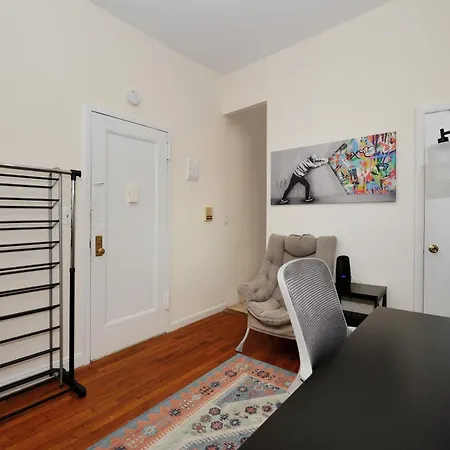 Apartment Monthly Nyc Rentals- Lovely Studio *