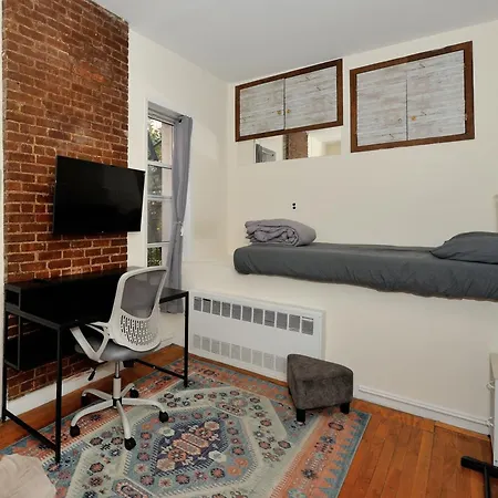 Apartment Monthly Nyc Rentals- Lovely Studio