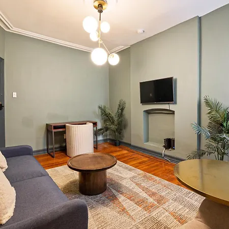 Monthly Nyc Rentals- Newly Designed 1 Bedroom Unit * New York