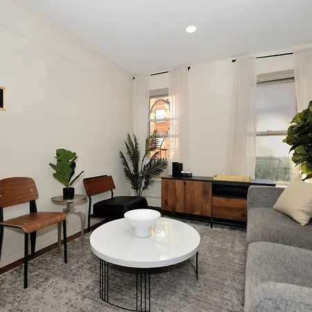 Monthly Nyc Rentals- Newly Designed 3 Bedroom Unit * New York