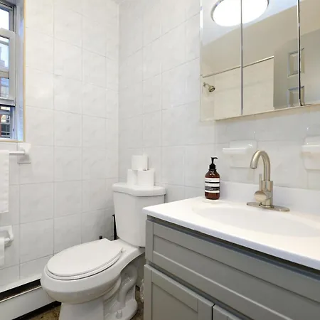 Monthly Nyc Rentals- Newly Designed 3 Bedroom Unit
