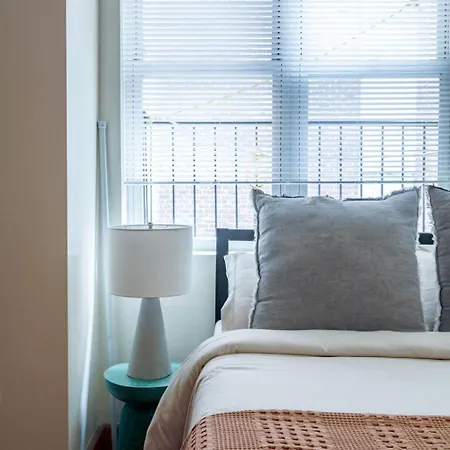Wonderful 3br 1bath Only Steps From Times Square & Park
