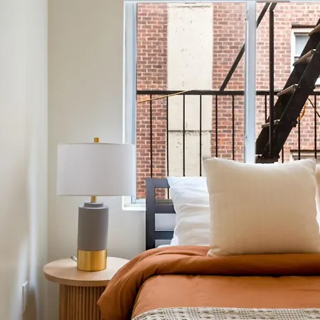 Apartment Wonderful 3br 1bath Only Steps From Times Square & Park