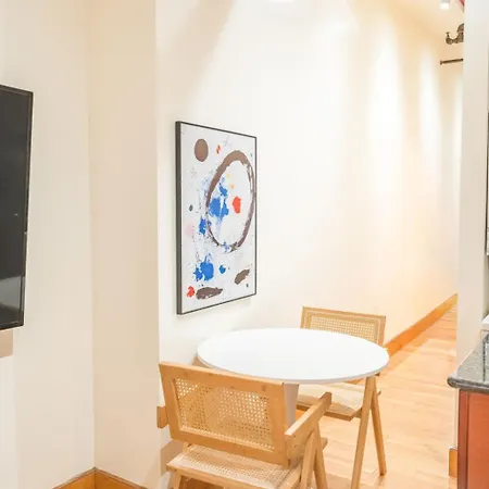 Apartment Wonderful 3br 1bath Only Steps From Times Square & Park New York