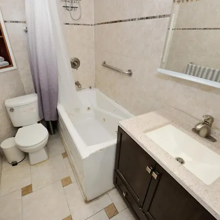 Monthly Nyc Rentals- Elegant 1 Bedroom Unit New York