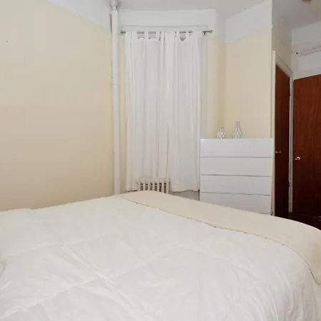 Apartment Monthly Nyc Rentals- Exquisite 1 Bedroom New York