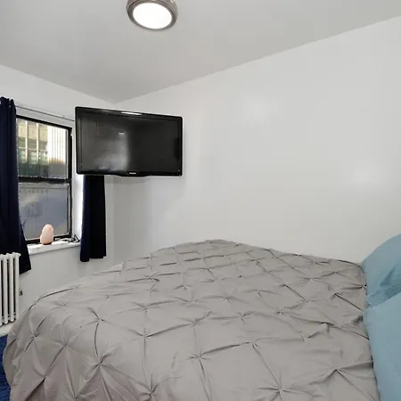 Monthly Nyc Rentals- Modern 2 Bedroom * New York