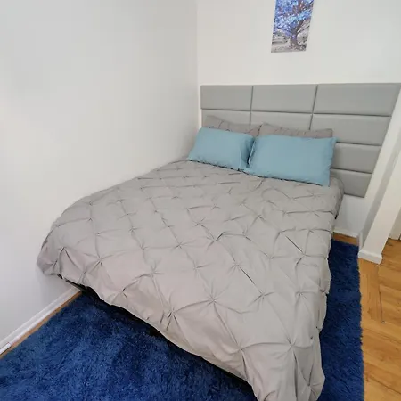 Monthly Nyc Rentals- Modern 2 Bedroom Apartment New York