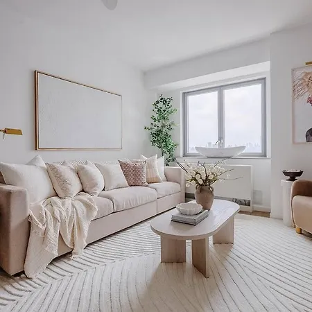 Apartment Views, Modern Nyc Oasis Retreat New York