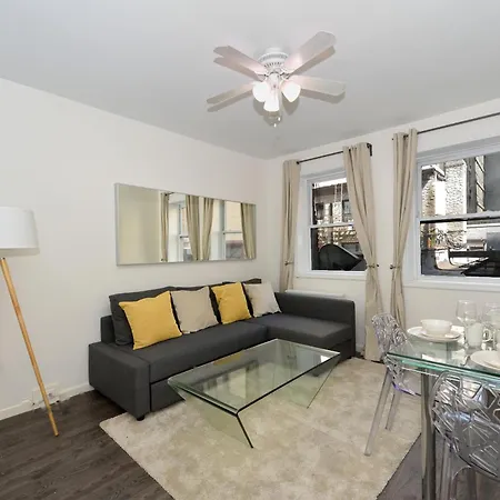 Monthly Nyc Rentals- Comfortable 4 Bedroom Unit