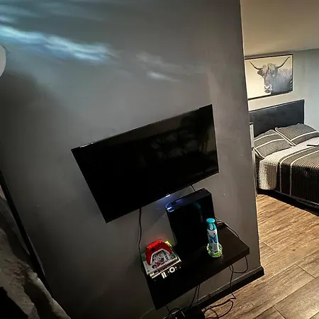 Apartment Lovely Private Guest Near Metro *