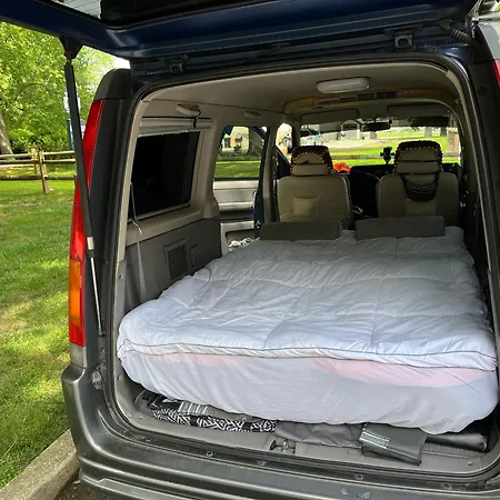 Luxury tent Allyouneedvan *