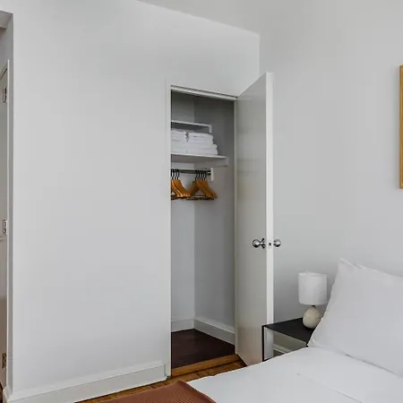 Apartment Blueground Midtown East Studio Nyc-1617 *