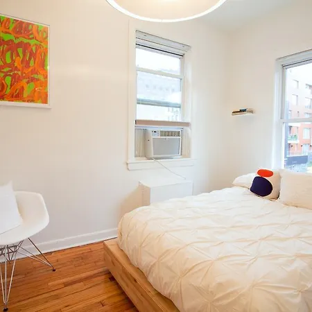 One Bedroom Self-catering - Little Italy Apartment *