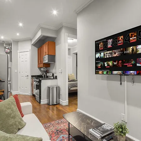 Eclectic Manhattan In Trendy Nolita Apartment *