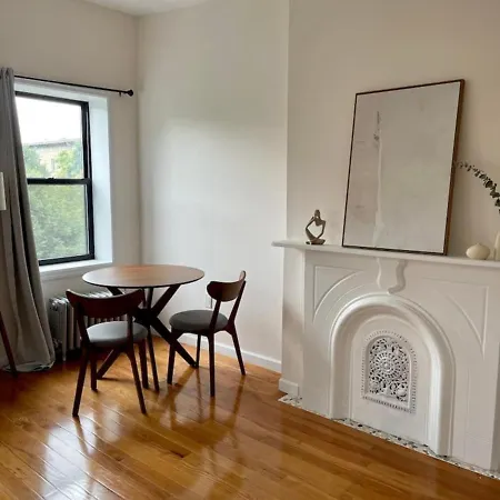 Lough Vacation Apartment New York