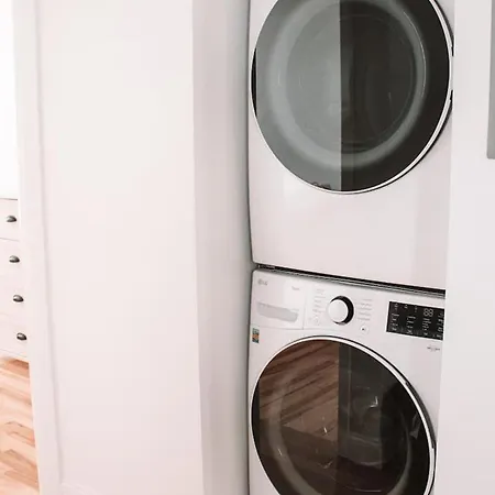Cozy Portland Ave Apartment