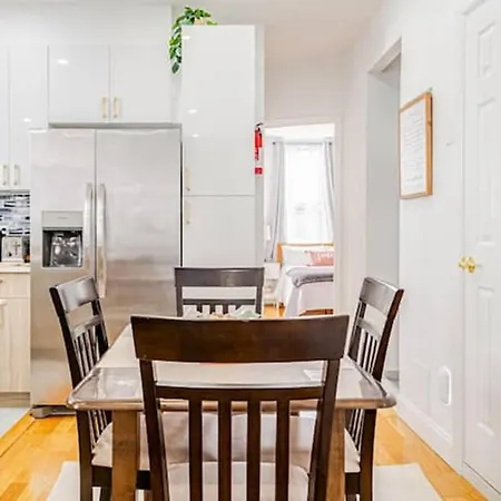 Cozy Portland Ave * New York