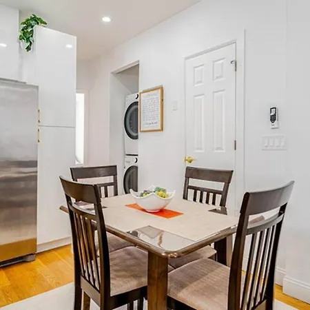 Cozy Portland Ave Apartment