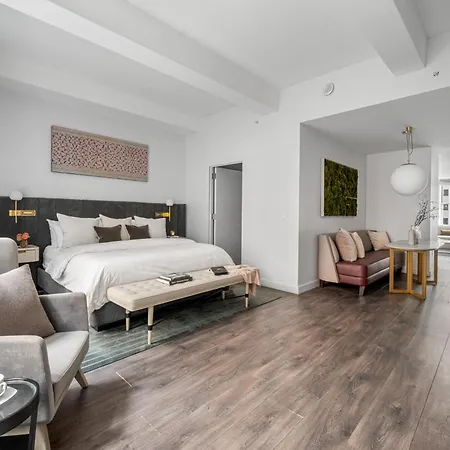 17john Aparthotel