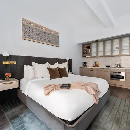 Aparthotel 17john 4*