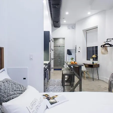 3-2 Prime East Village Private Outdoor * New York