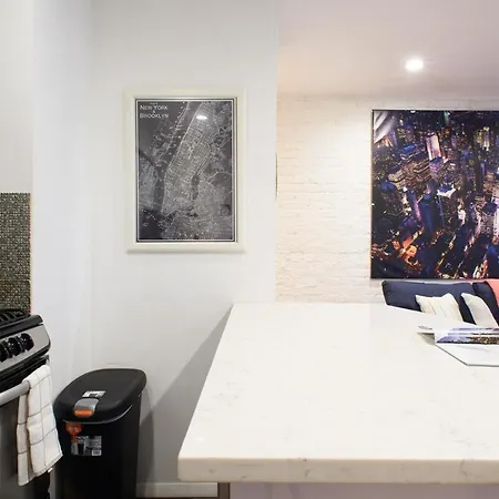 26-4b Newly Furnished 1br W&d Courtyard * New York