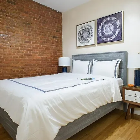 428-4r 2 Bedroom Newly Furnished New York