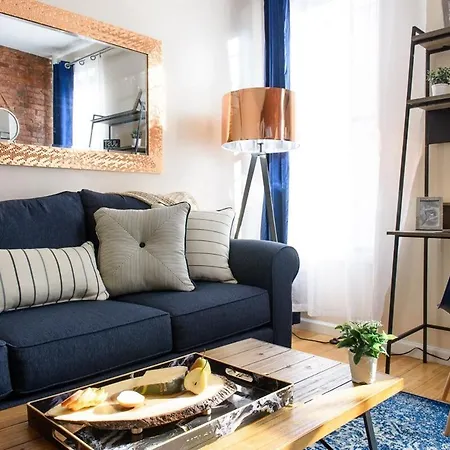 Apartment 428-4r 2 Bedroom Newly Furnished *