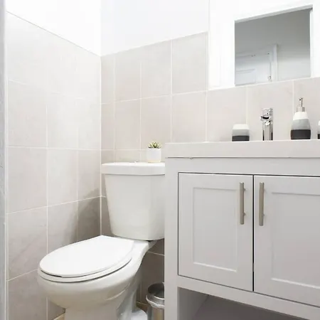Apartment 1567-1a New 2br Prime Upper East W&d *