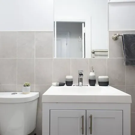 1567-1a New 2br Prime Upper East W&d * New York
