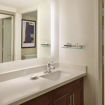 Serene 3bd 1,5 Bath Apartment New York