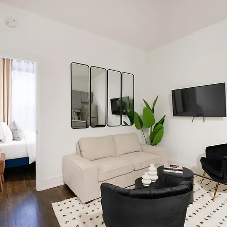 Apartment 91-2a Stylish 3br W&d Gym New York