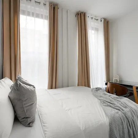 91-2a Stylish 3br W&d Gym * New York