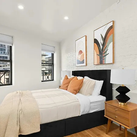 Apartment Spacious Retreat - 4br Heart Of Nyc Prime Location