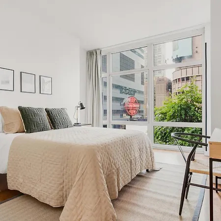 Outstanding & Bright In Midtown Manhattan Homestay *