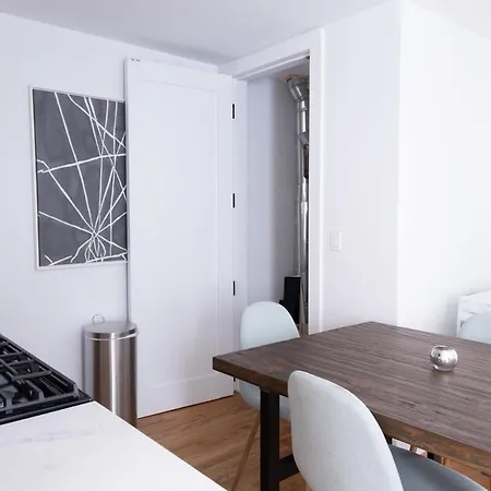 323-2 Spacious 2br Williamsburg New York