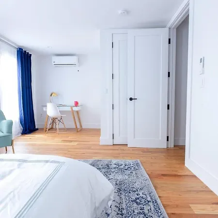 323-2 Spacious 2br Williamsburg Apartment
