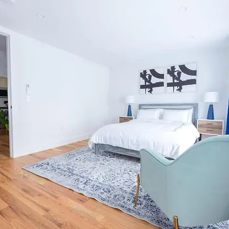 323-2 Spacious 2br Williamsburg