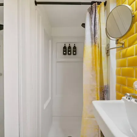 Apartment Bushwick 3br Loft- Rooftop, Group Friendly At 