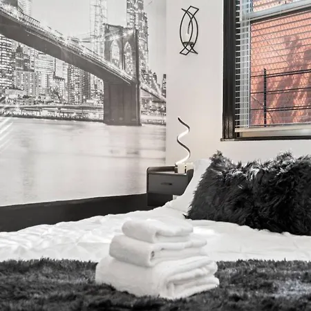 Bushwick 3br Loft- Rooftop, Group Friendly At 