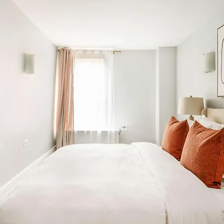 73-320 New 1br 1bth Uws Doorman Gym Apartment New York